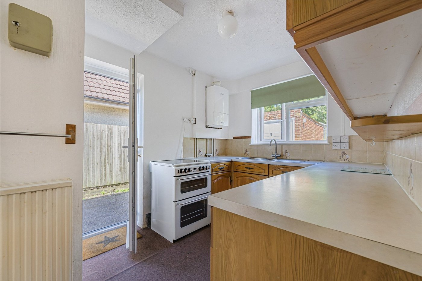 3 bedroom house for sale in Cuxton | Robinson Michael & Jackson
