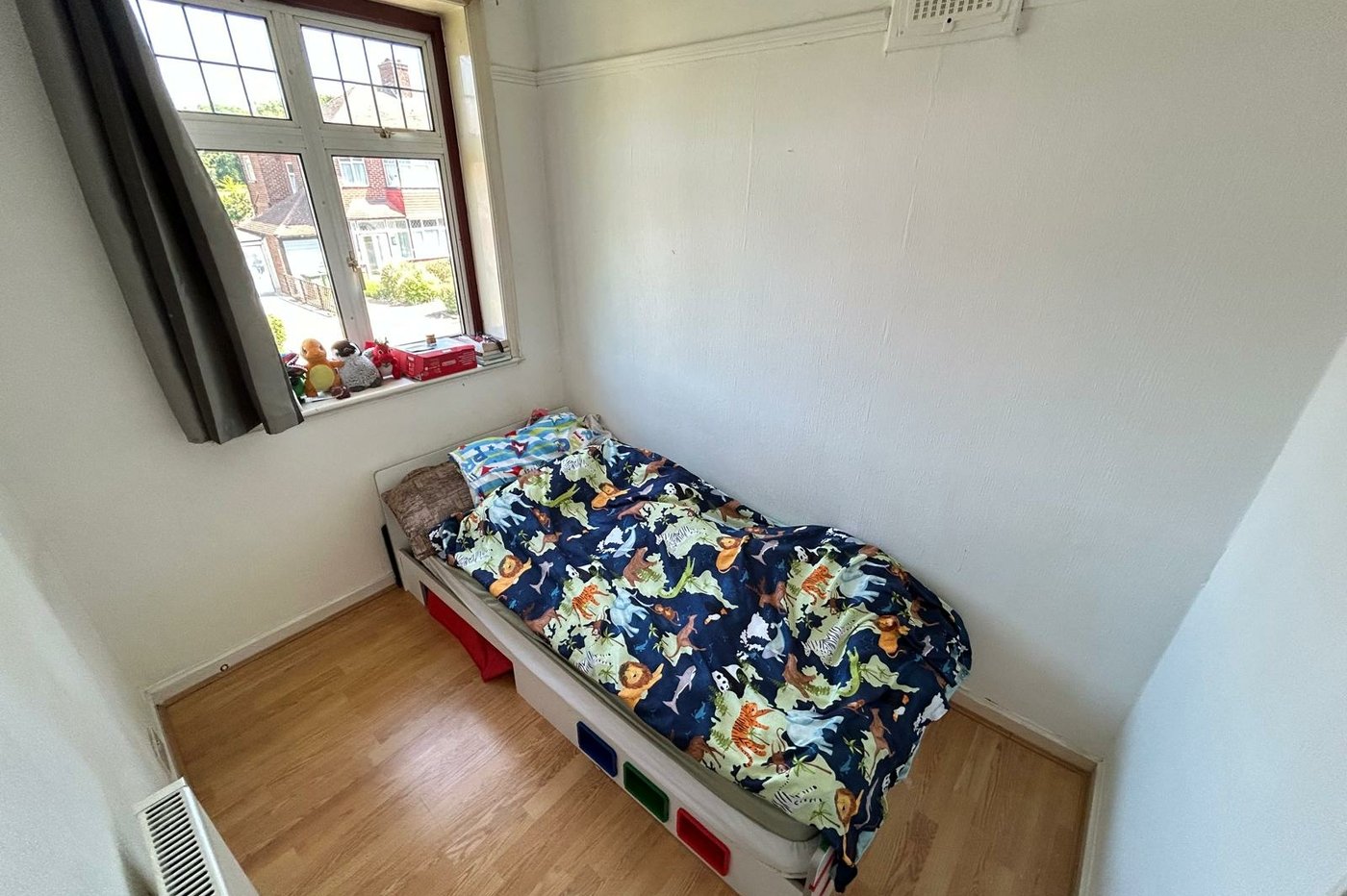 3 bedroom house for sale in Shooters Hill | Robinson Jackson