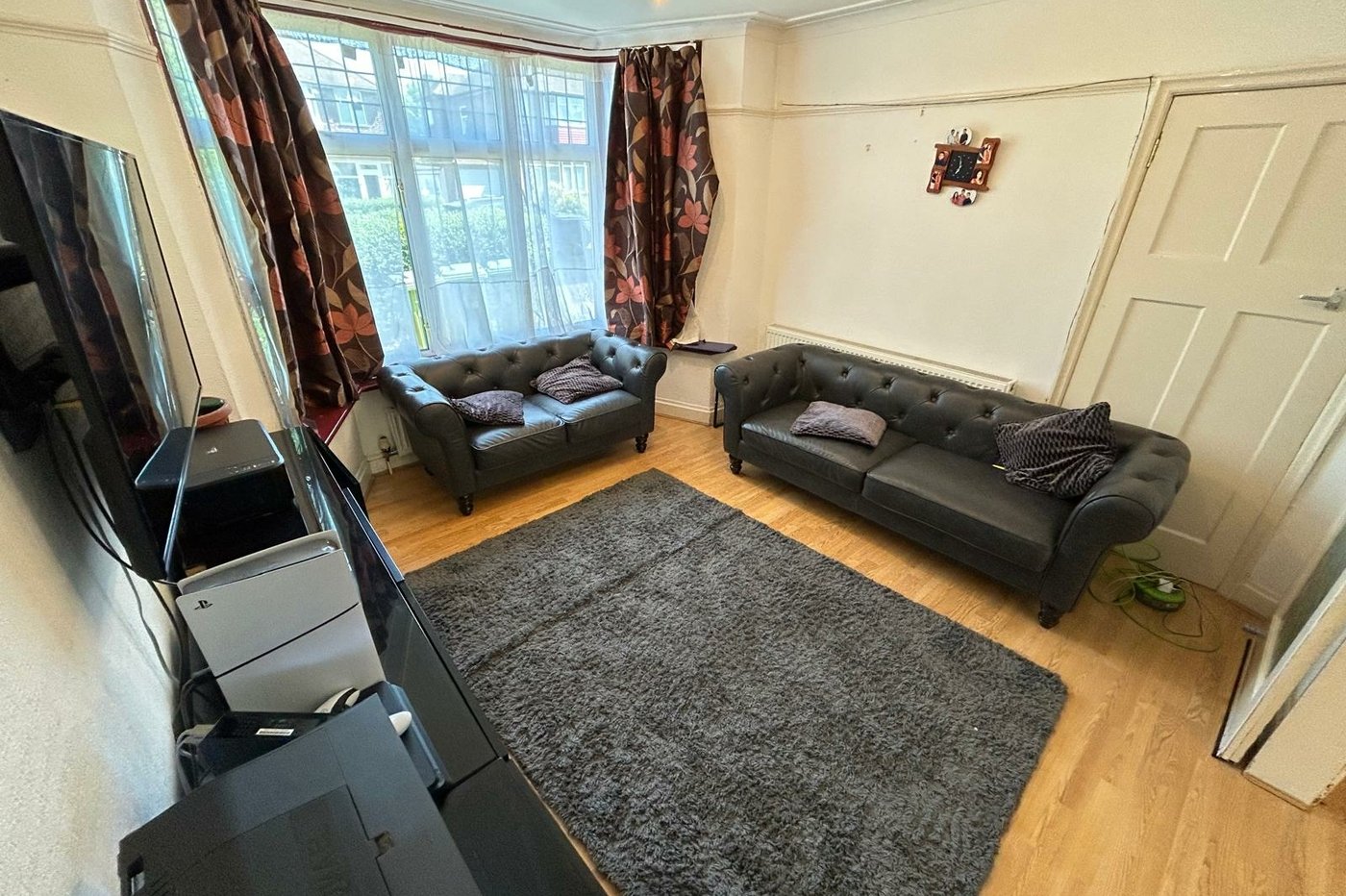 3 bedroom house for sale in Shooters Hill | Robinson Jackson