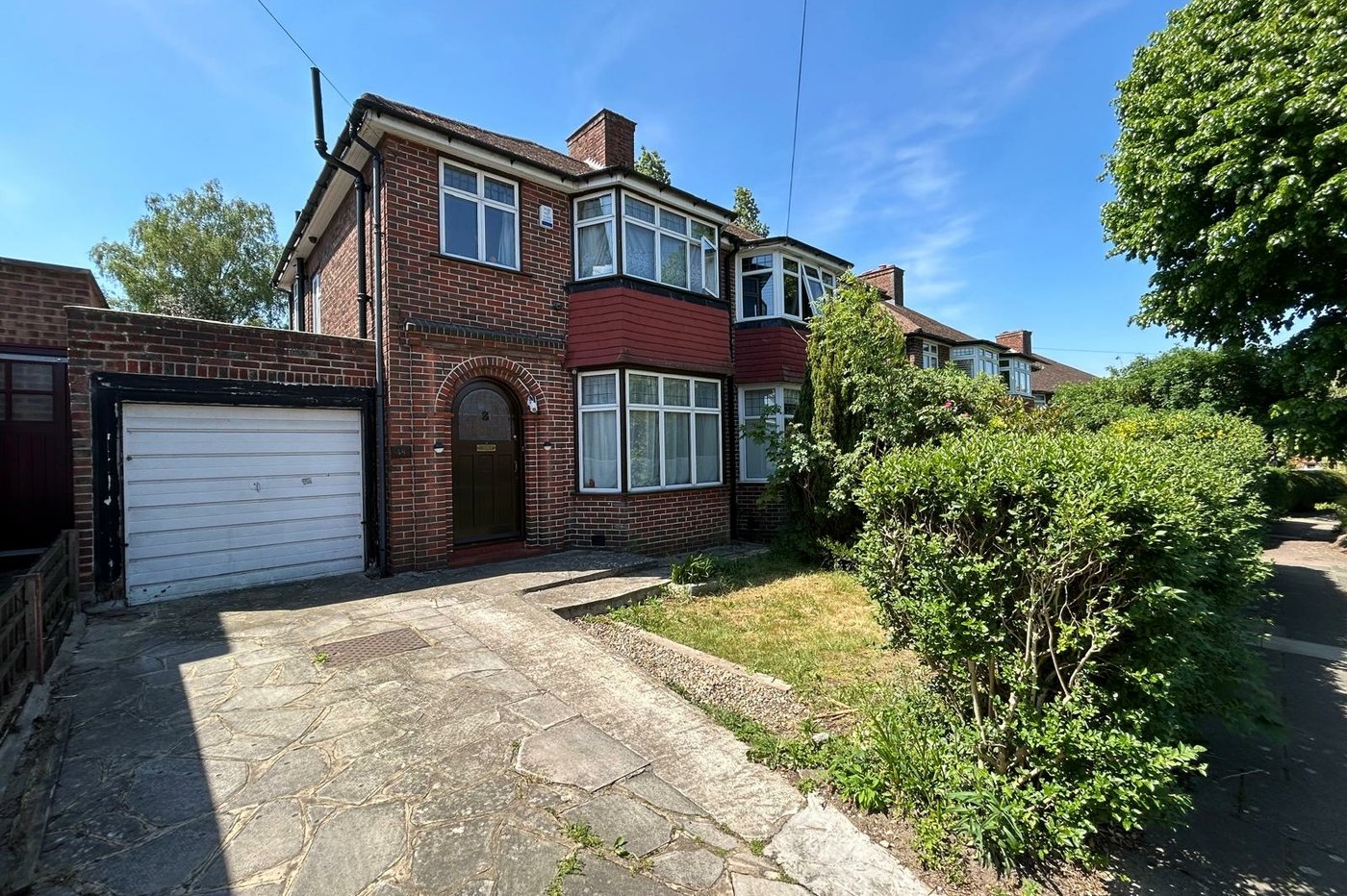 3 bedroom house for sale in Shooters Hill | Robinson Jackson