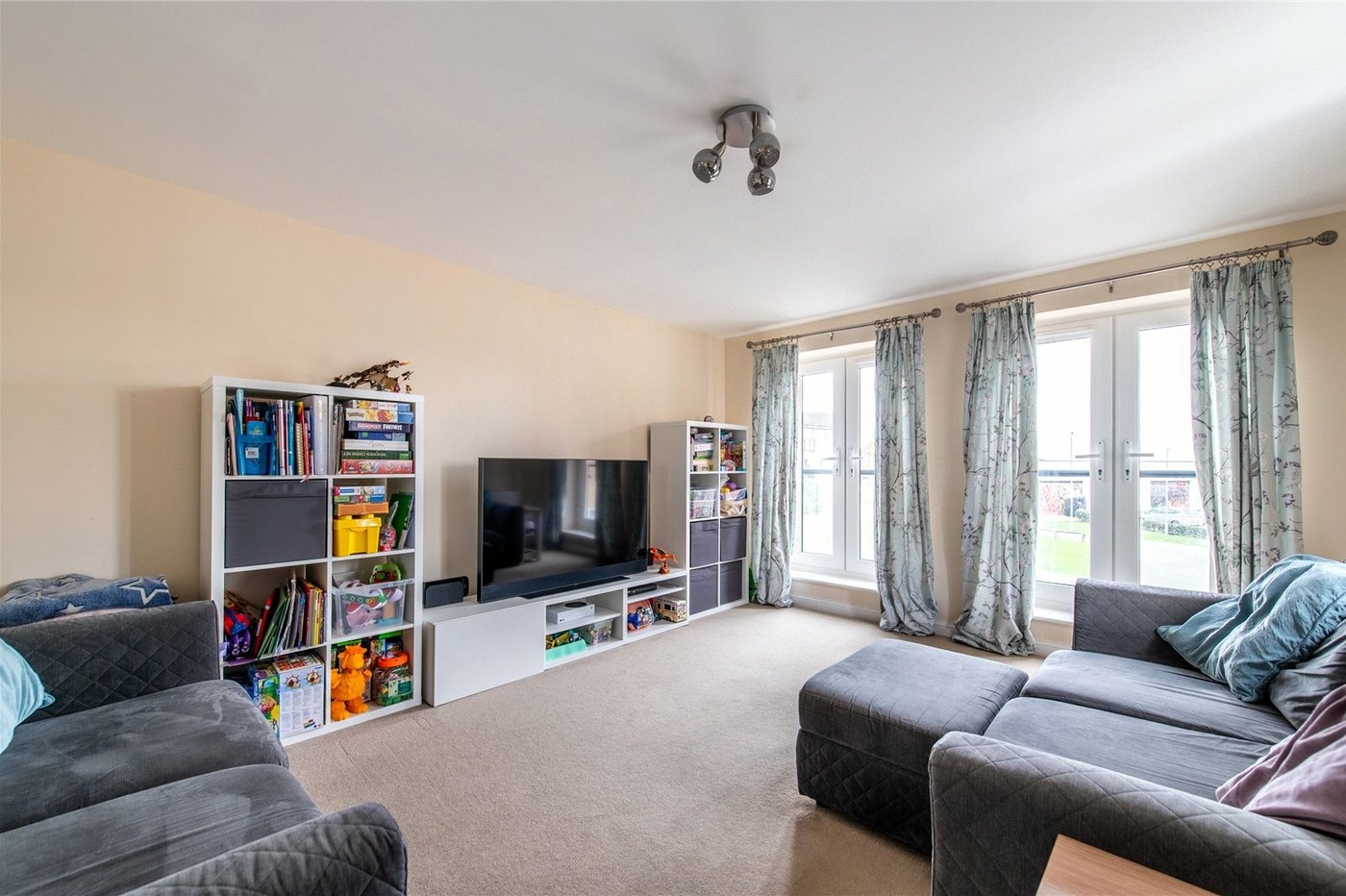 3 bedroom property for sale in Minster on Sea | Robinson Michael & Jackson