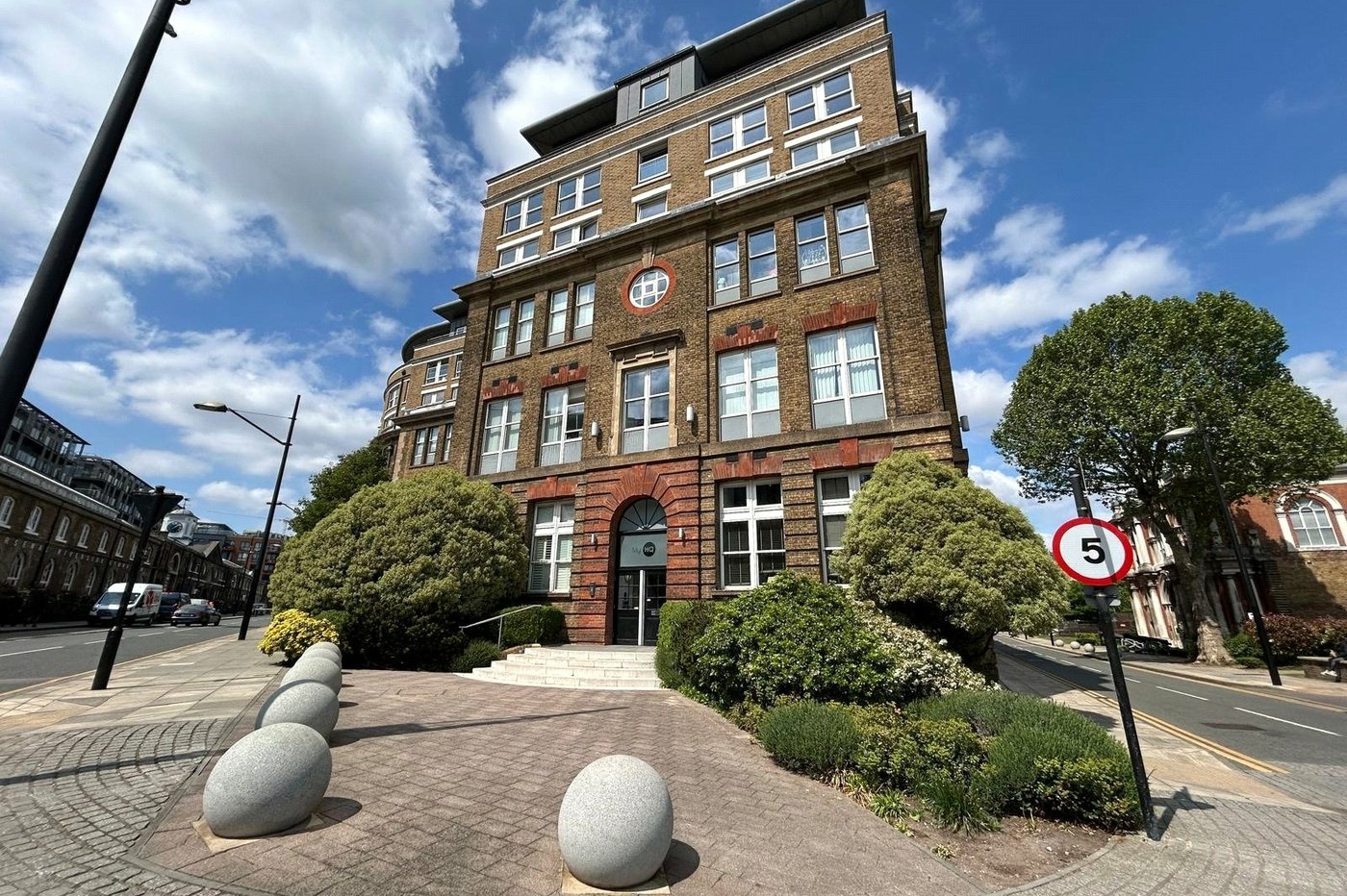 1 bedroom property for sale in Woolwich | Robinson Jackson