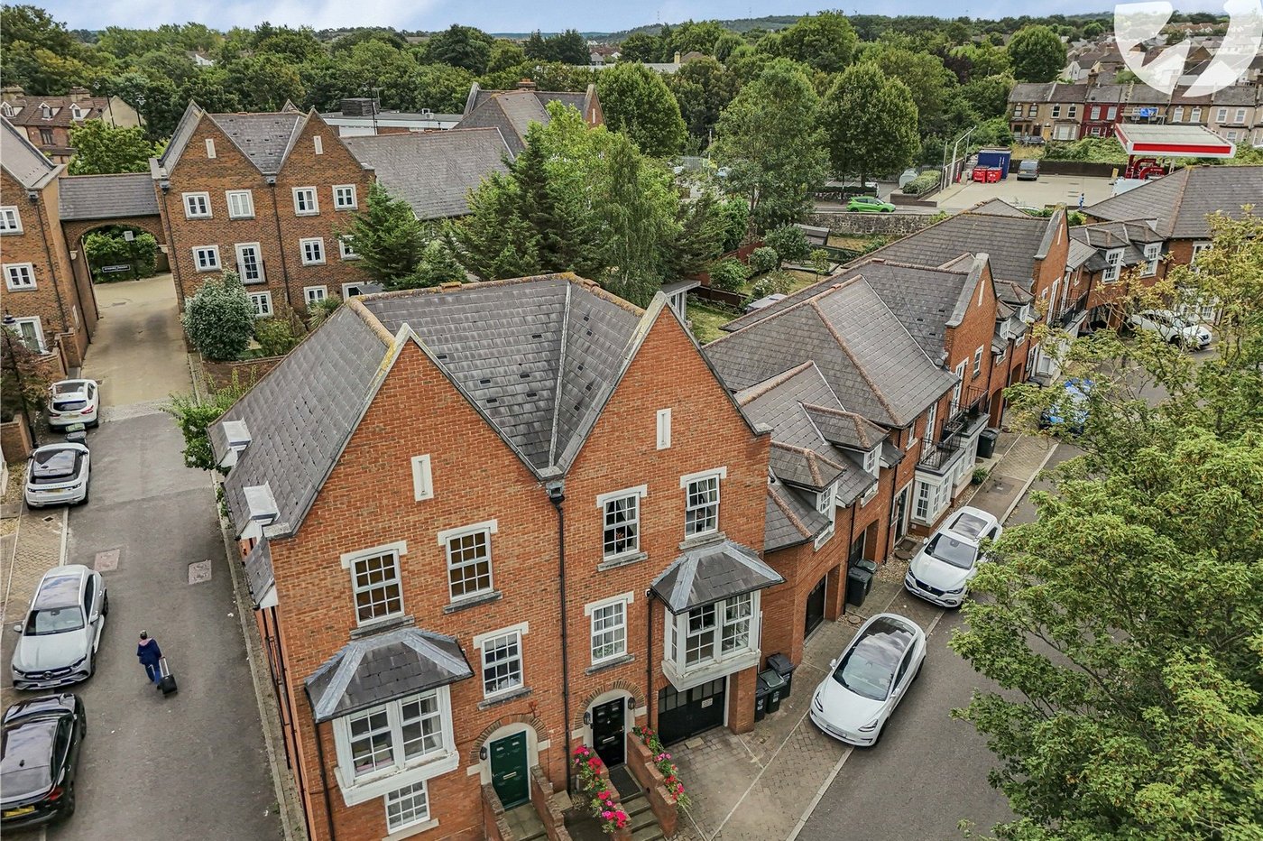 4 bedroom property for sale in Greenhithe | Robinson Jackson