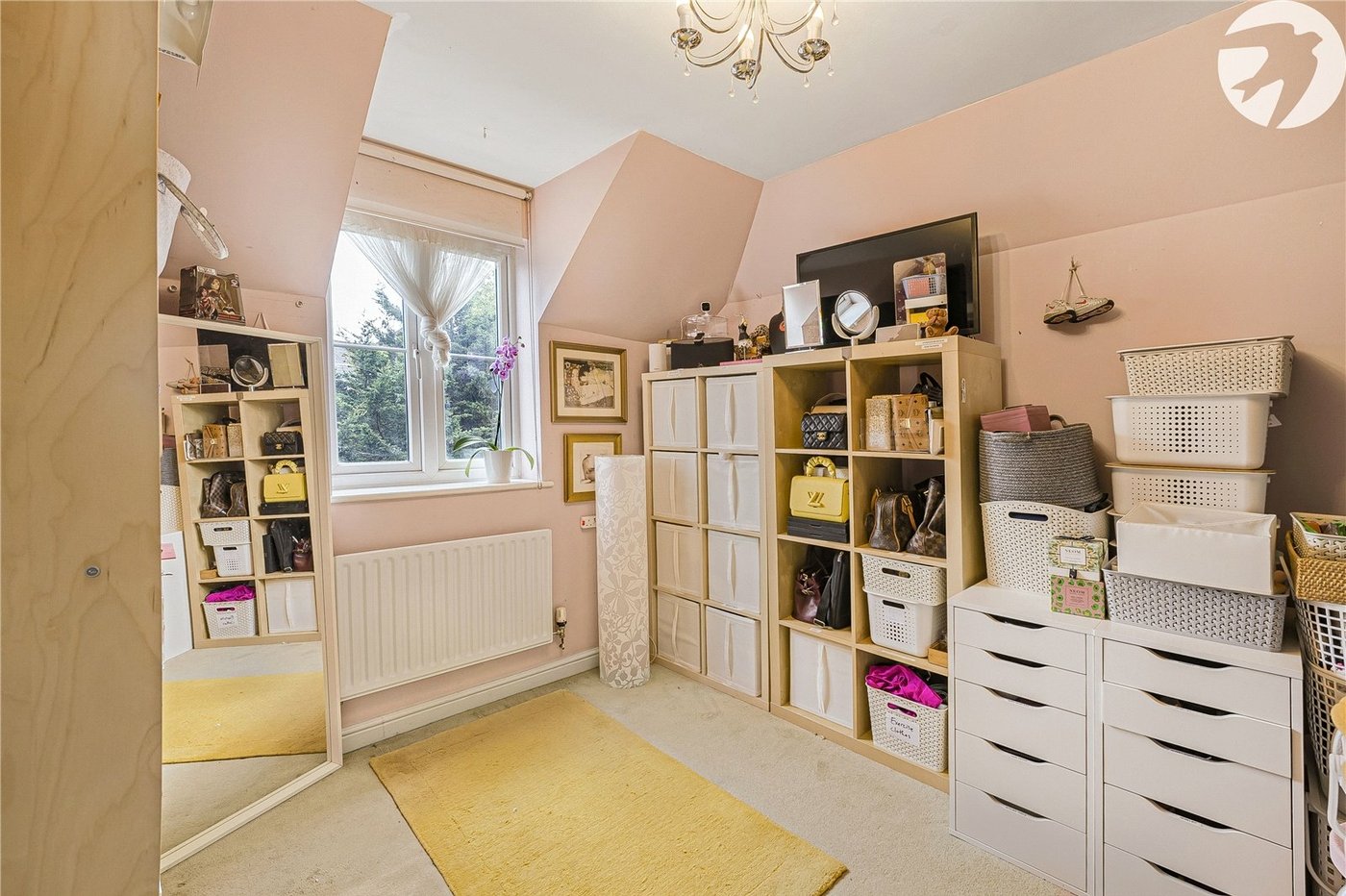 4 bedroom property for sale in Greenhithe | Robinson Jackson