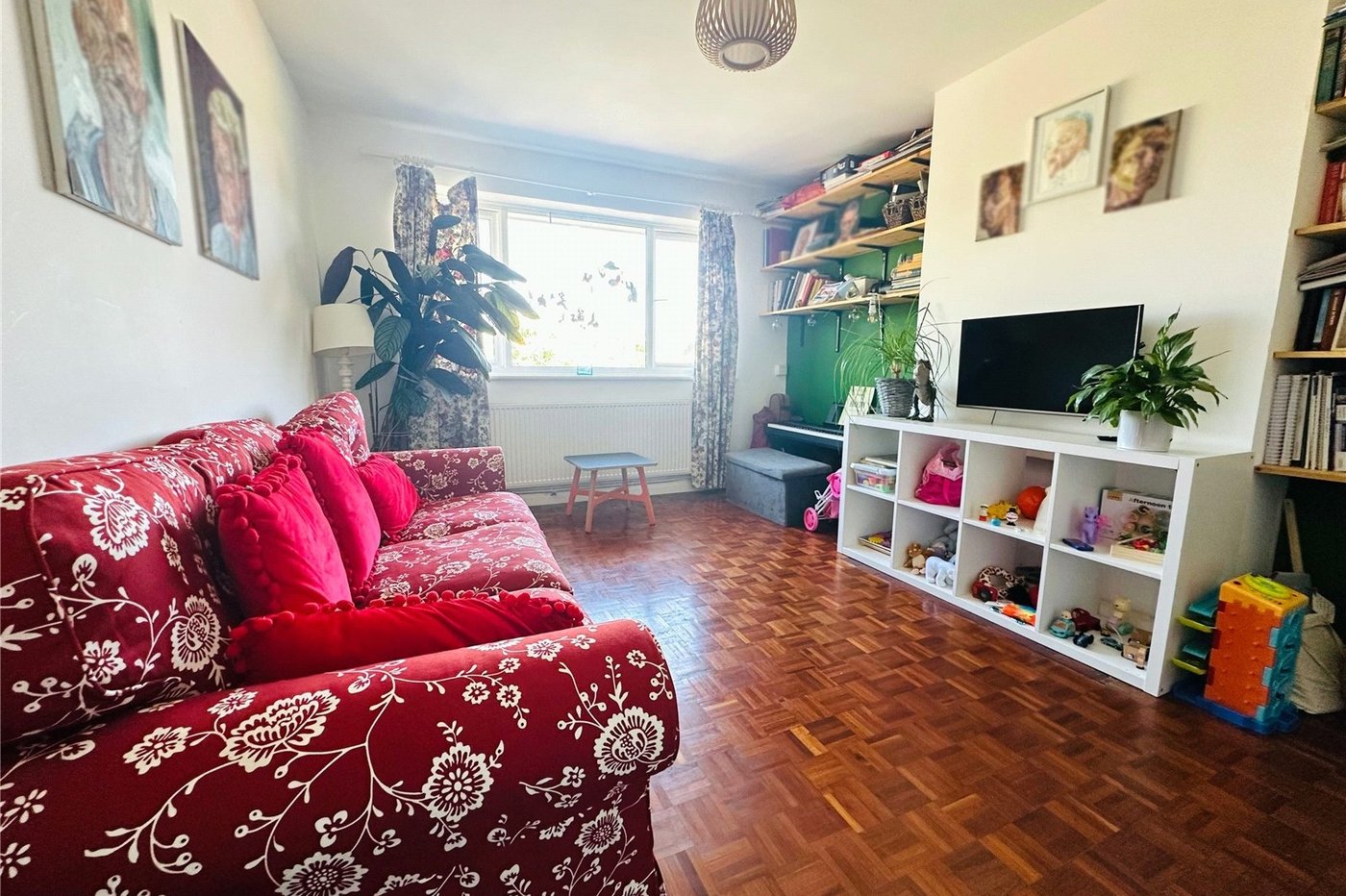 2 bedroom property for sale in Catford | Robinson Jackson