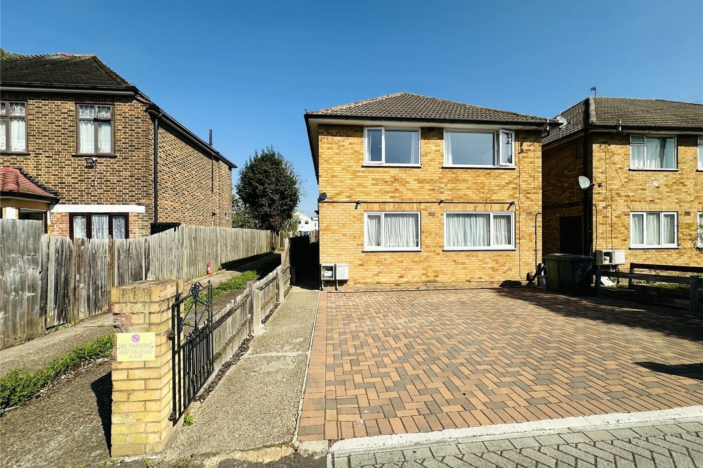 2 bedroom property for sale in Catford | Robinson Jackson