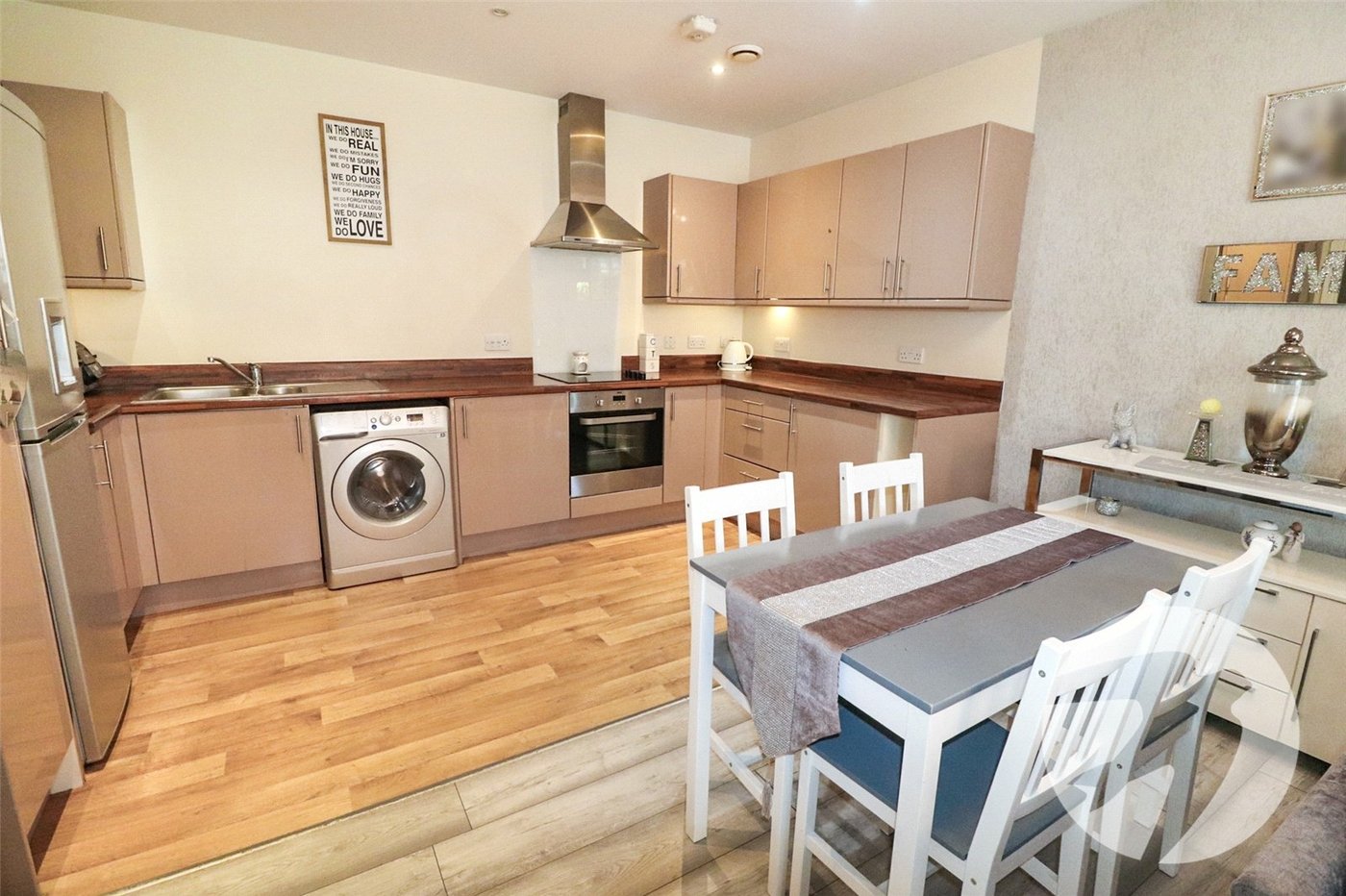 2 bedroom property for sale in Erith | Robinson Jackson