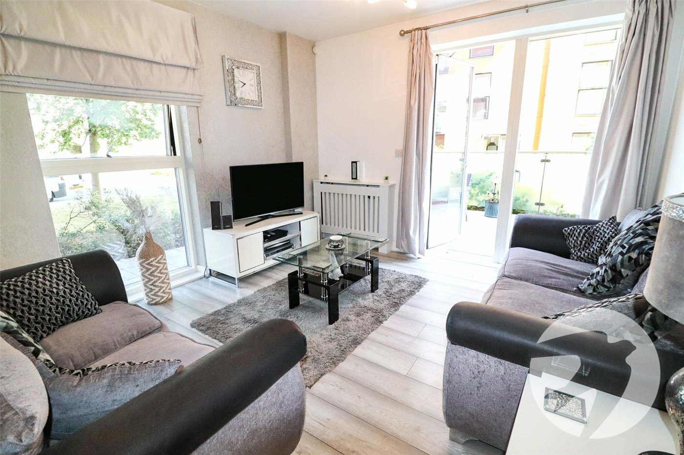 2 bedroom property for sale in Erith | Robinson Jackson