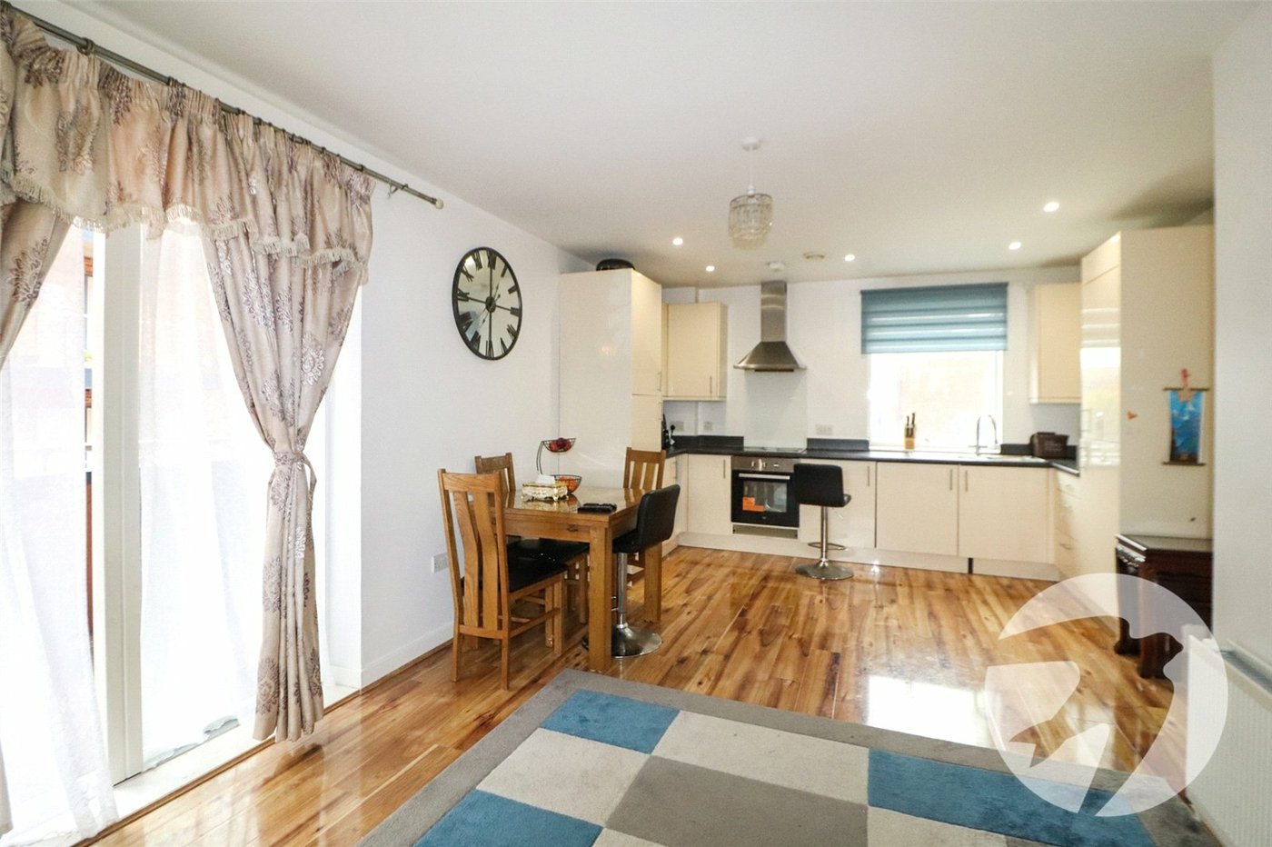 2 bedroom property for sale in Erith | Robinson Jackson