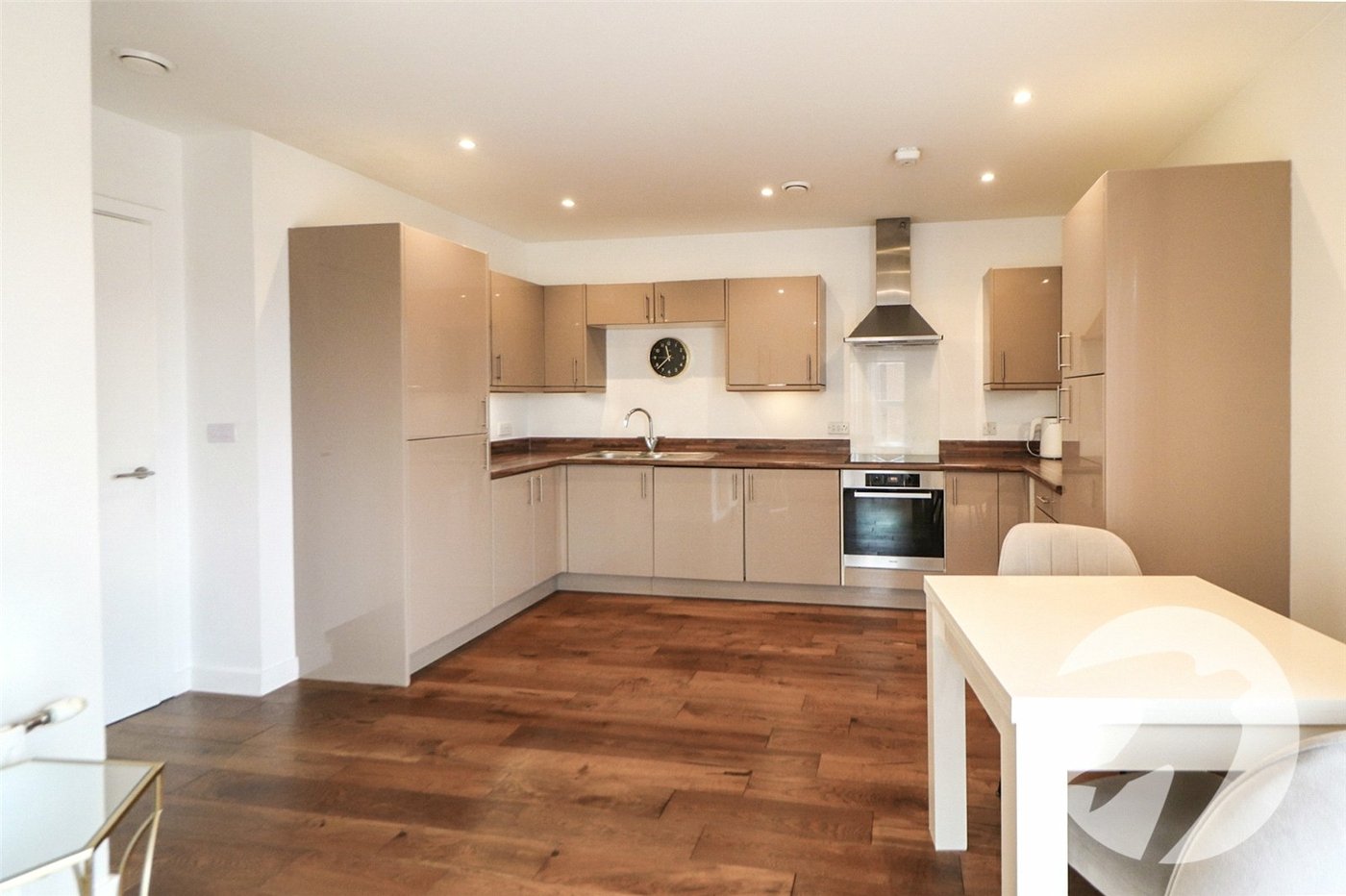 2 bedroom property for sale in Erith | Robinson Jackson