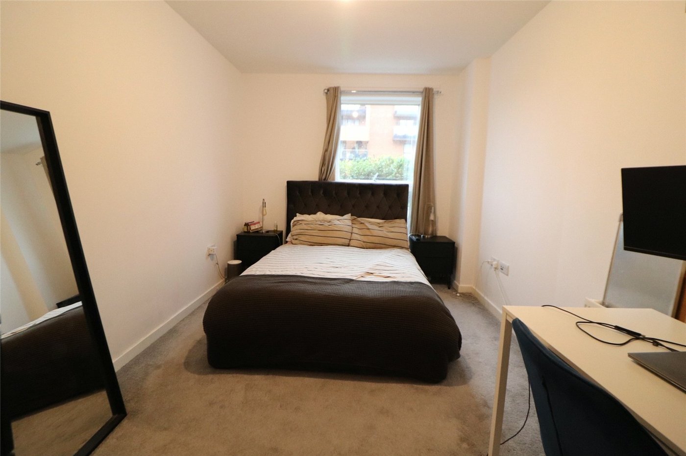 2 bedroom property for sale in Erith | Robinson Jackson