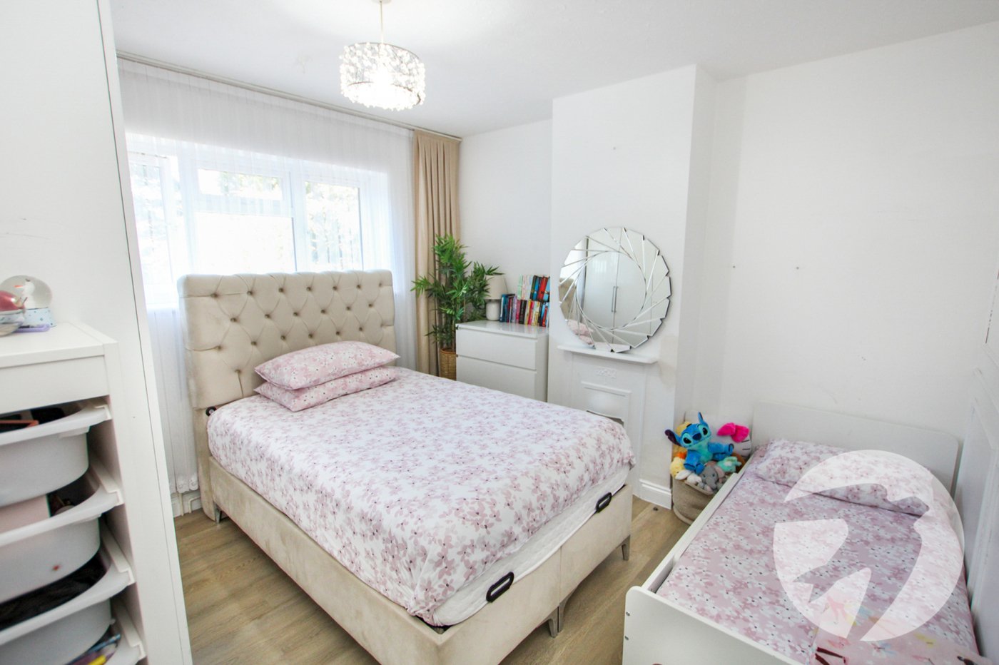 2 bedroom property for sale in Eltham | Robinson Jackson