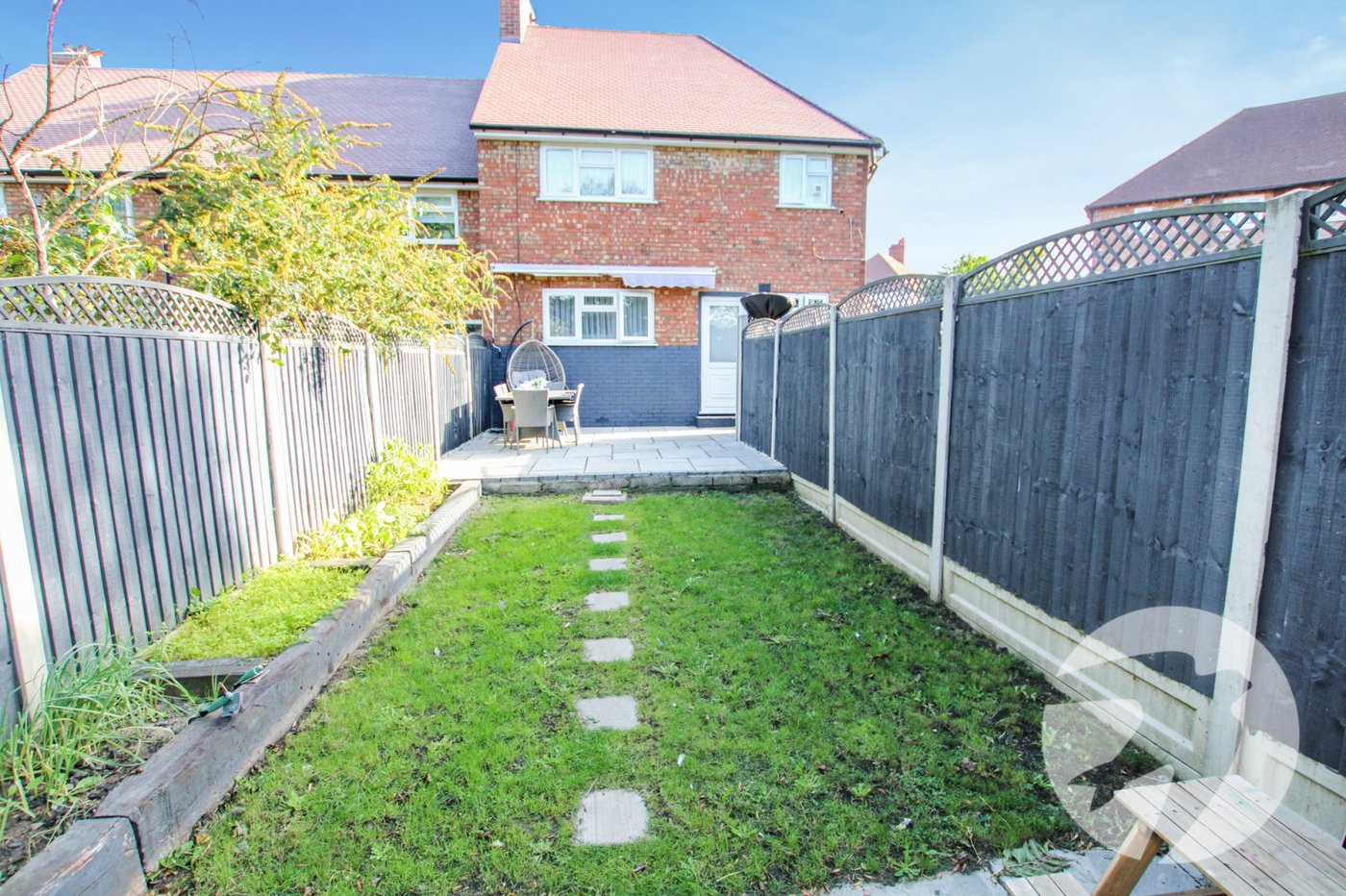 2 bedroom property for sale in Eltham | Robinson Jackson