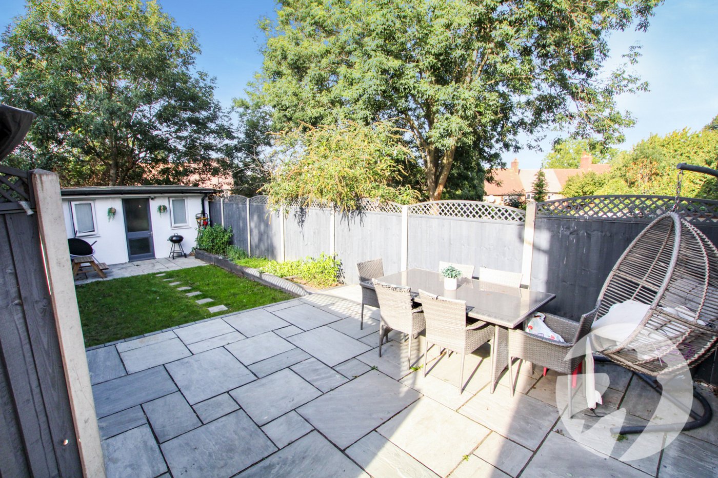 2 bedroom property for sale in Eltham | Robinson Jackson