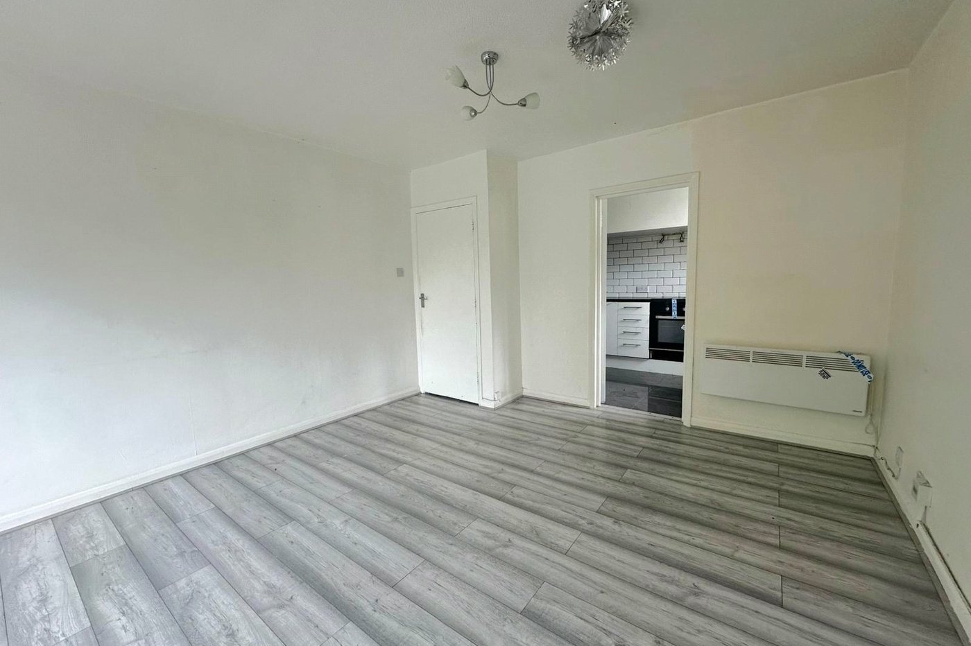 2 bedroom property for sale in London | Robinson Jackson