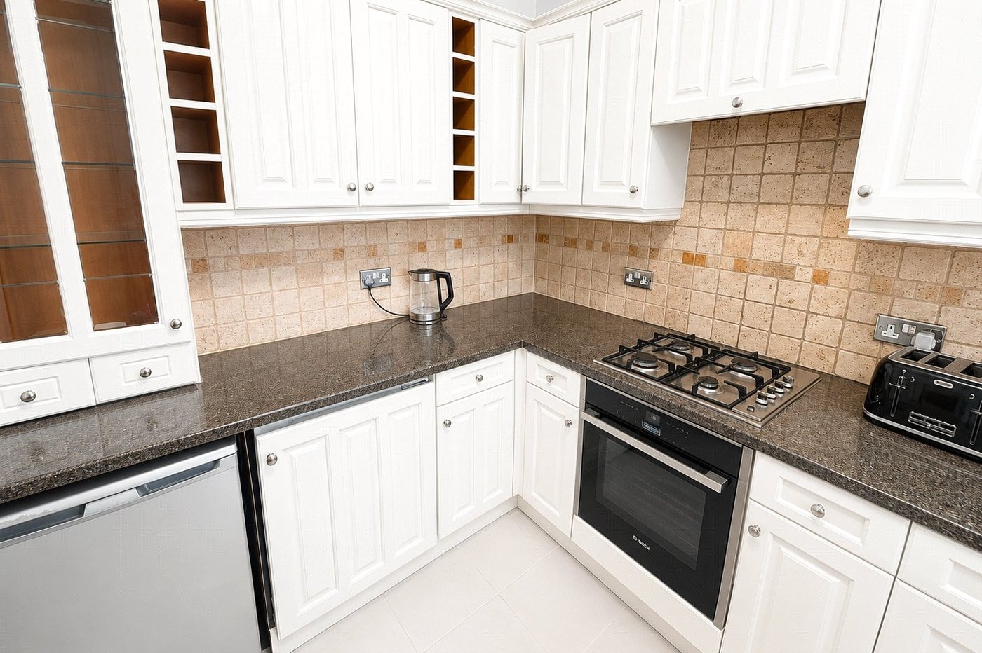 2 bedroom property for sale in London | Robinson Jackson