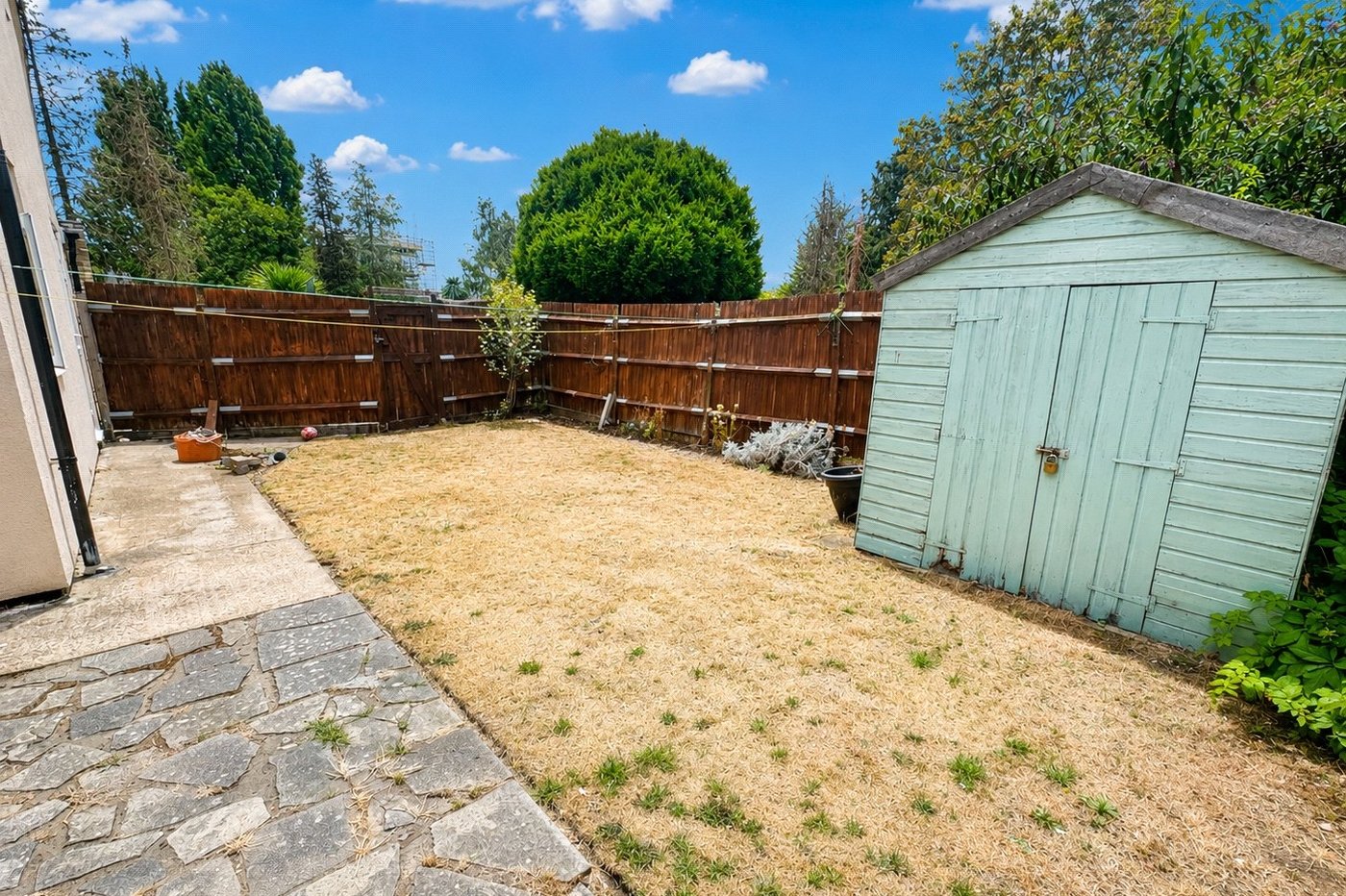 2 bedroom property for sale in London | Robinson Jackson
