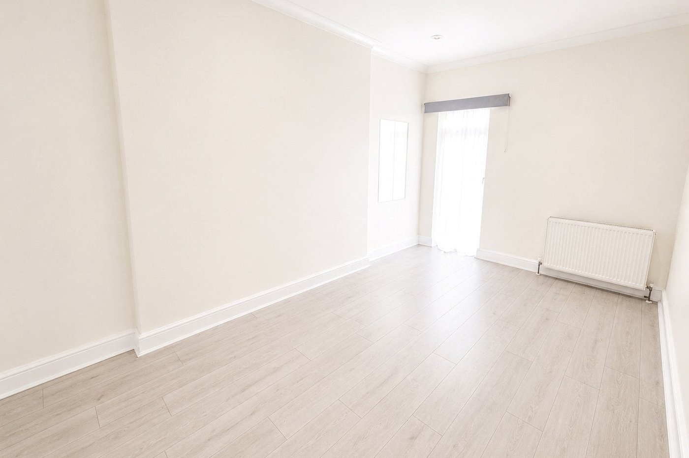 2 bedroom property for sale in London | Robinson Jackson