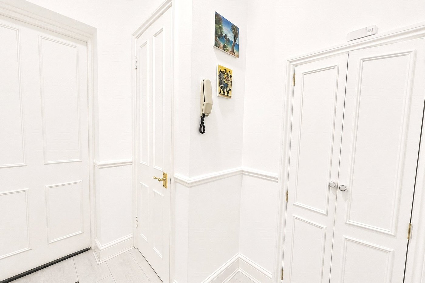 2 bedroom property for sale in London | Robinson Jackson