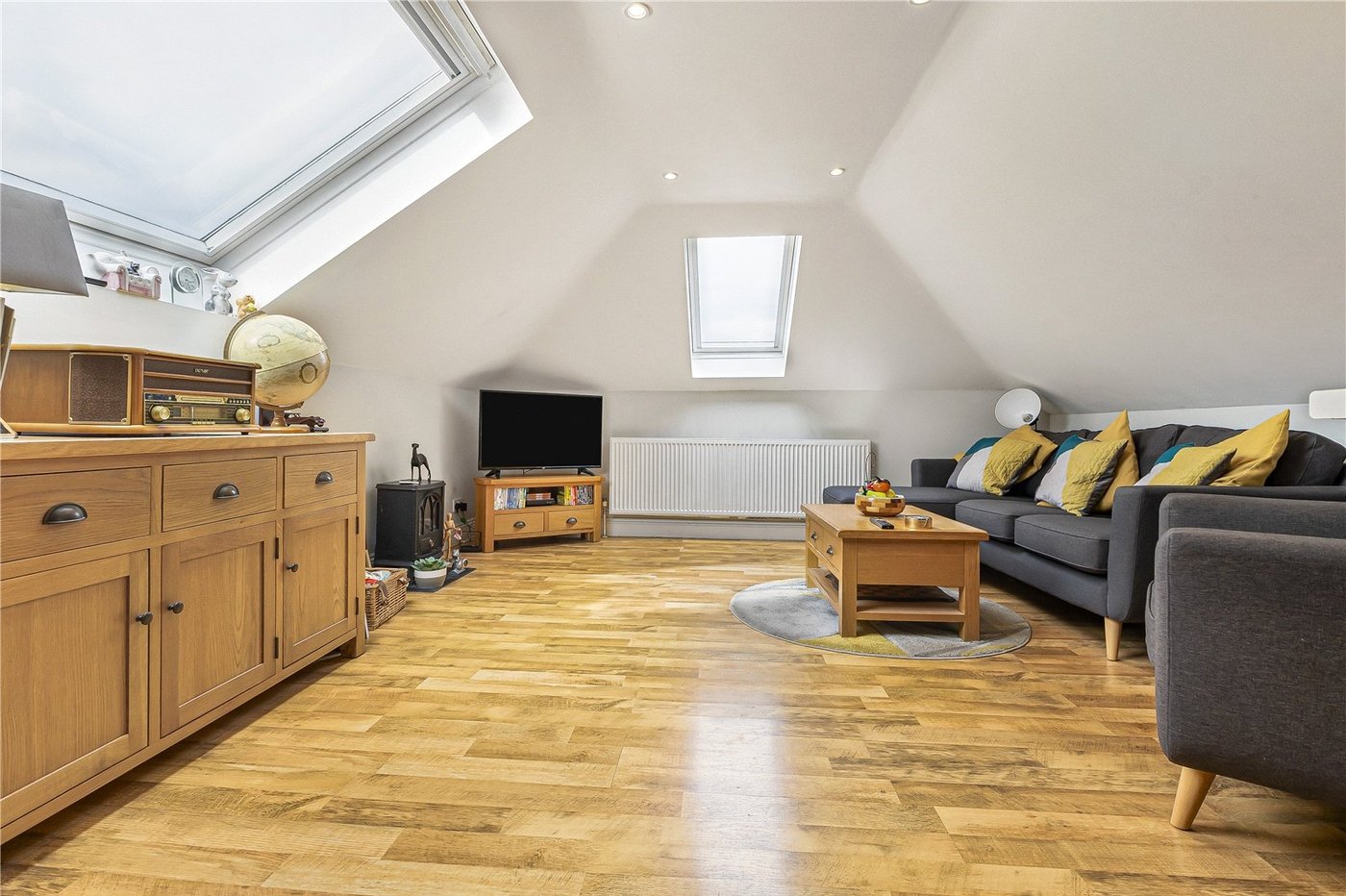 1 bedroom property for sale in Green Court Road | Robinson Jackson