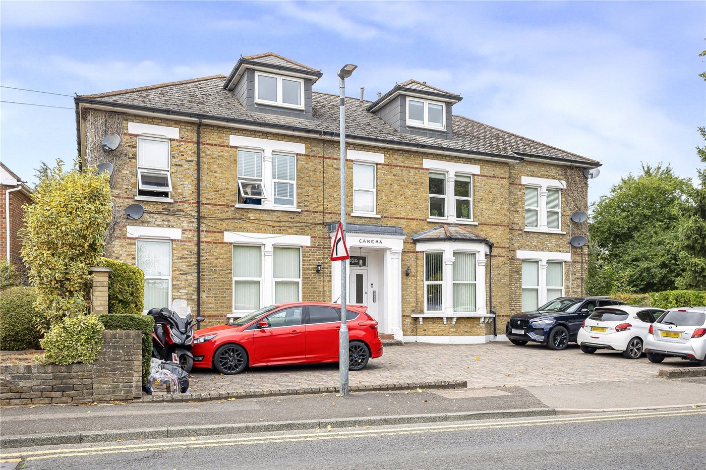 1 bedroom property for sale in Green Court Road | Robinson Jackson