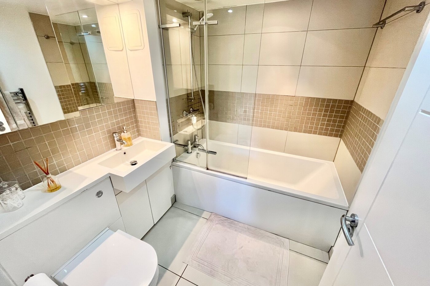 2 bedroom property for sale in 110 Main Road | Robinson Jackson