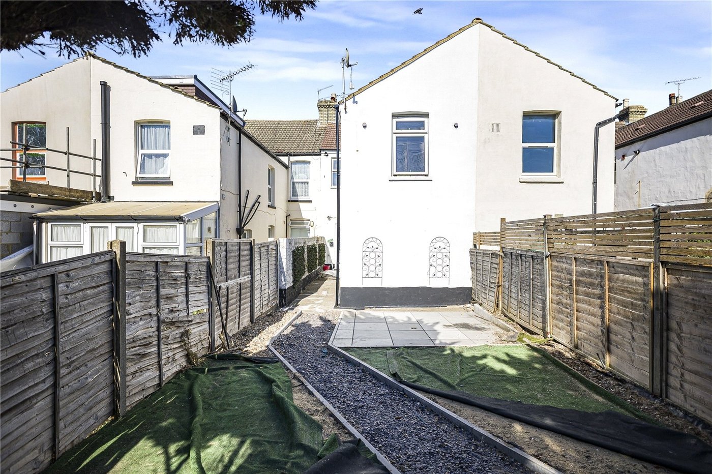 2 bedroom property for sale in Gillingham | Robinson Michael & Jackson