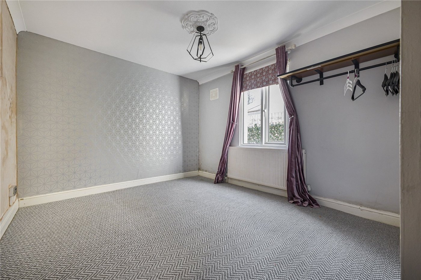 2 bedroom property for sale in Gillingham | Robinson Michael & Jackson