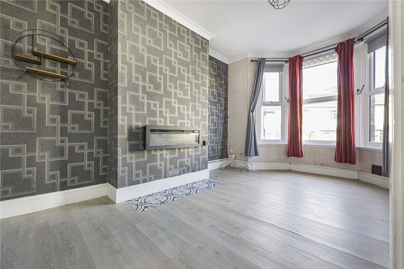 2 bedroom property for sale in Gillingham | Robinson Michael & Jackson