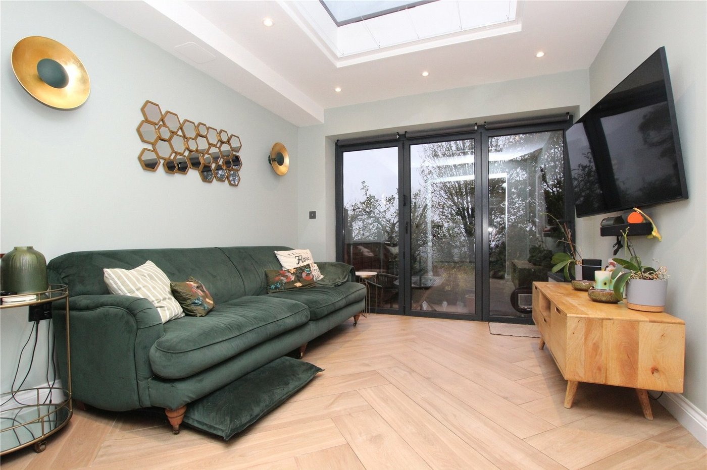 2 bedroom property for sale in Shooters Hill | Robinson Jackson