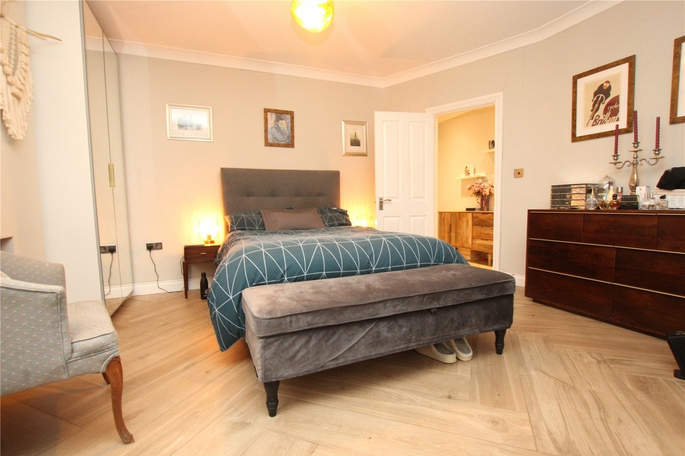 2 bedroom property for sale in Shooters Hill | Robinson Jackson