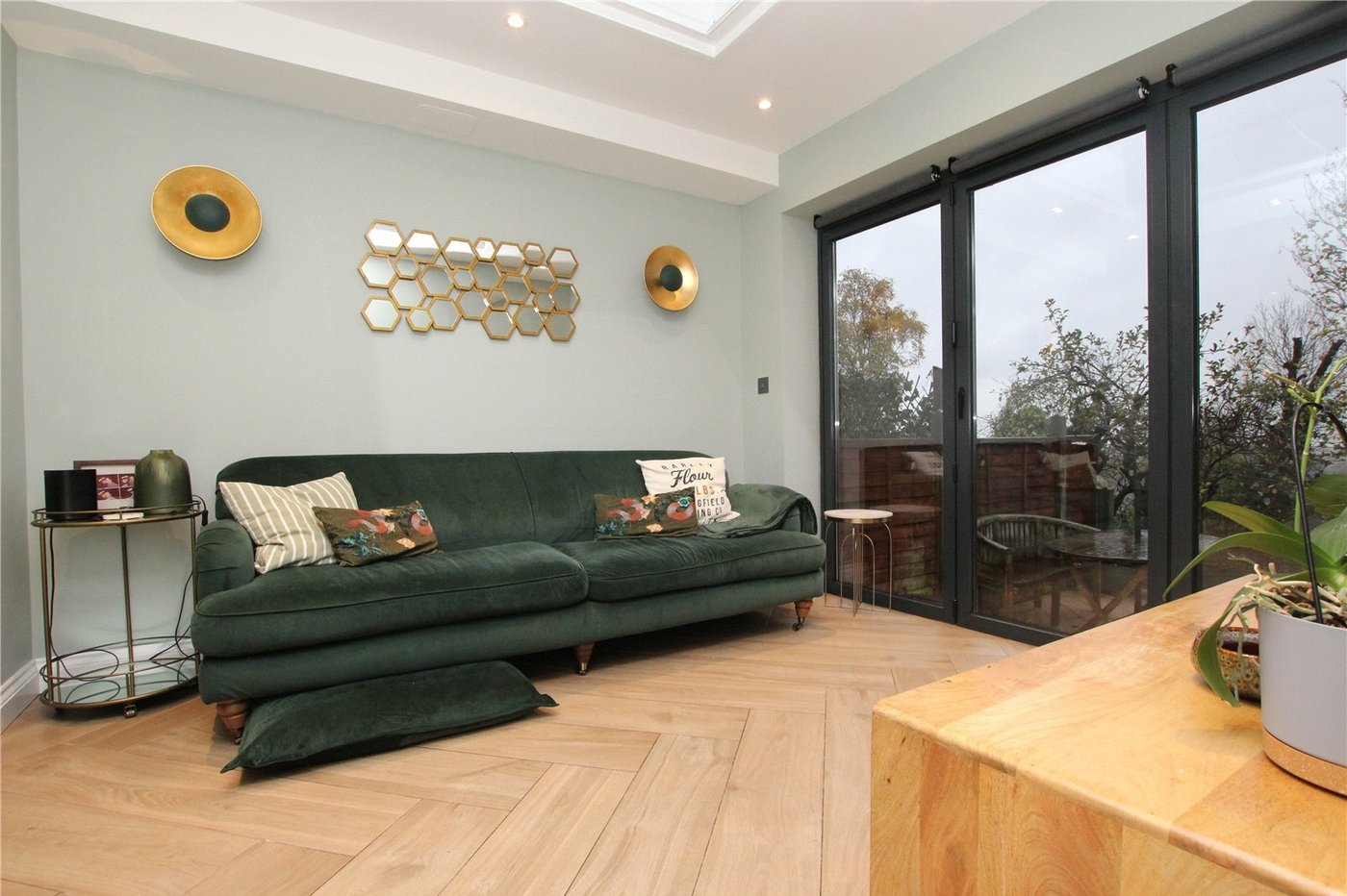 2 bedroom property for sale in Shooters Hill | Robinson Jackson