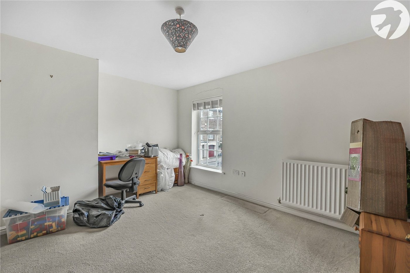 2 bedroom property for sale in Greenhithe | Robinson Jackson