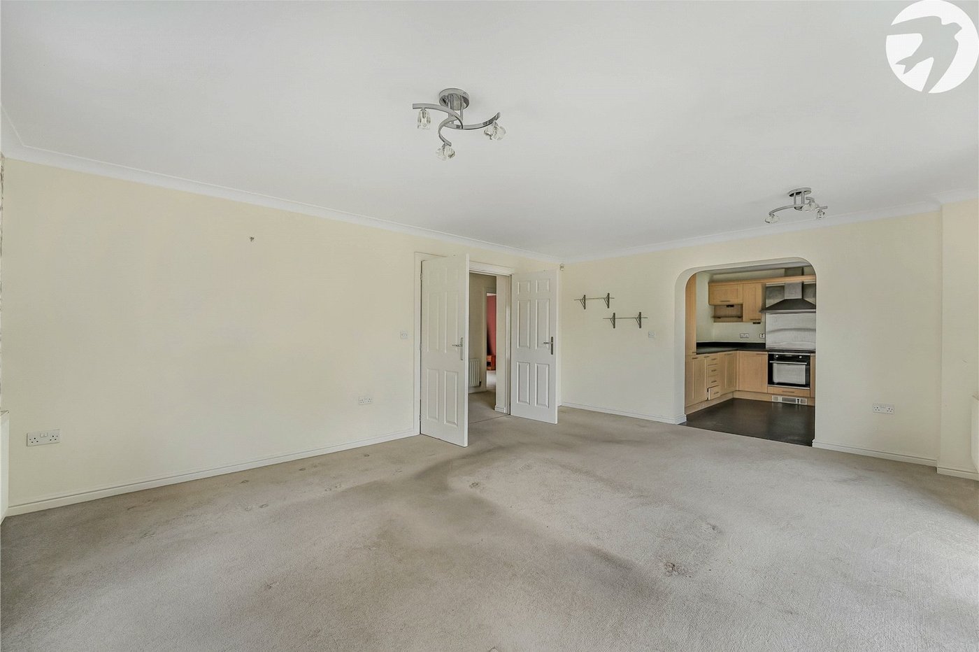 2 bedroom property for sale in Greenhithe | Robinson Jackson