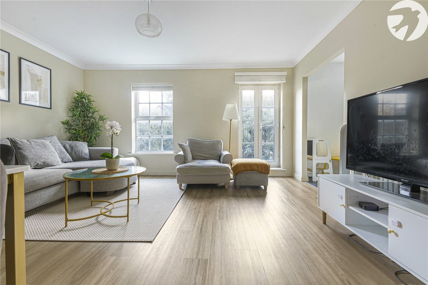 2 bedroom property for sale in Greenhithe | Robinson Jackson