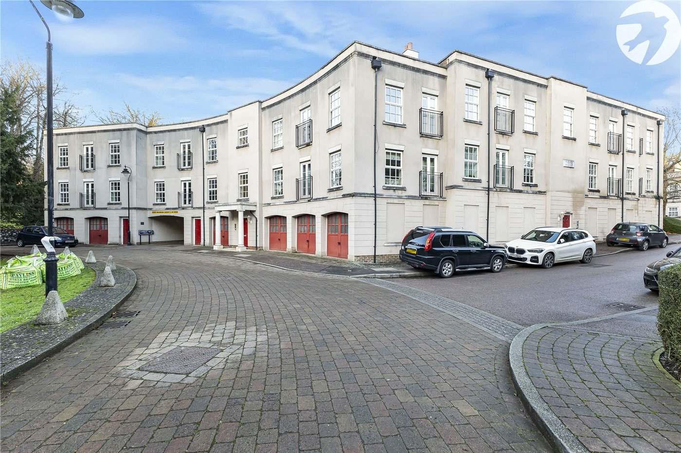 2 bedroom property for sale in Greenhithe | Robinson Jackson