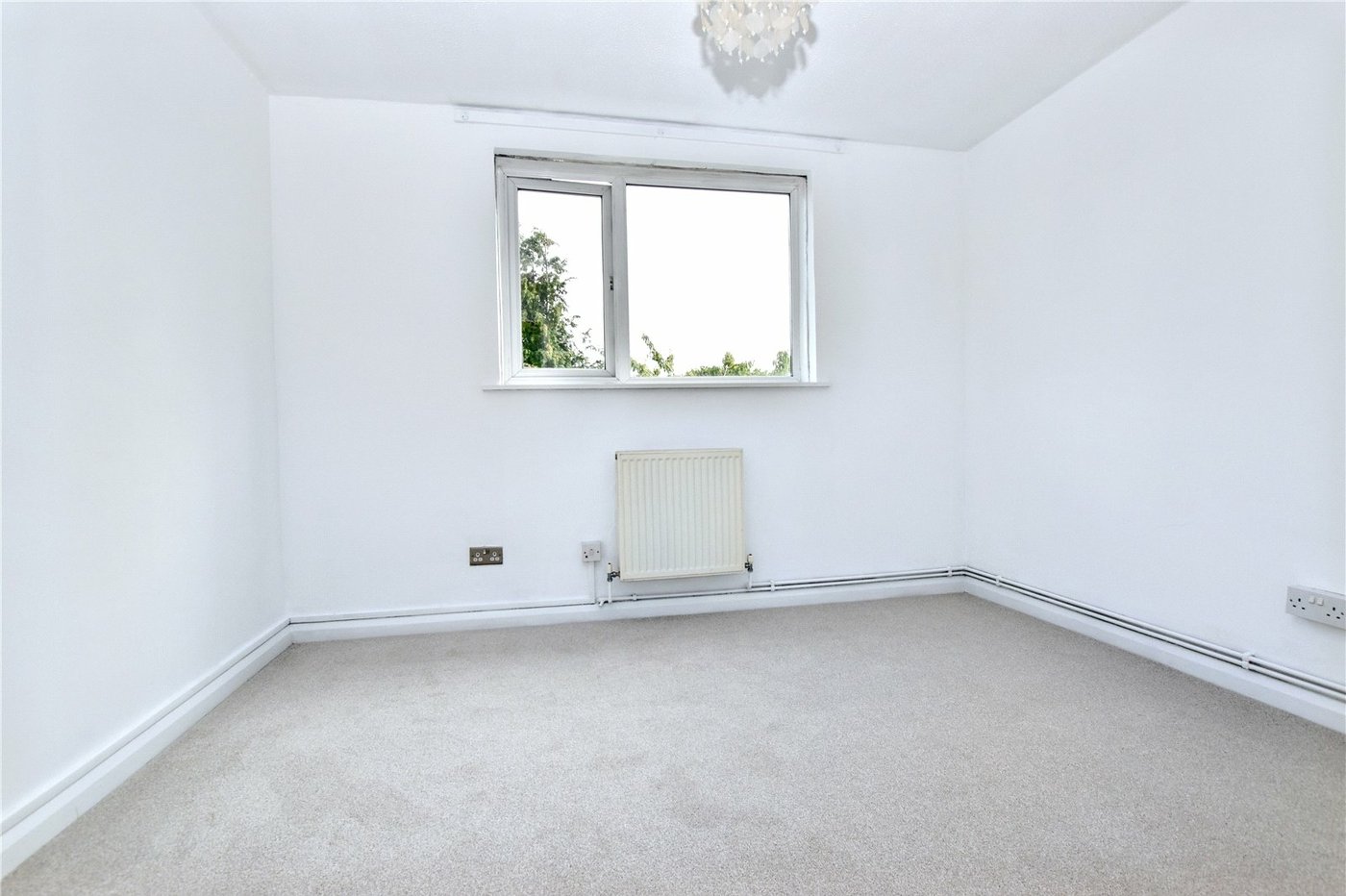 1 bedroom property for sale in Gravel Hill Close | Robinson Jackson