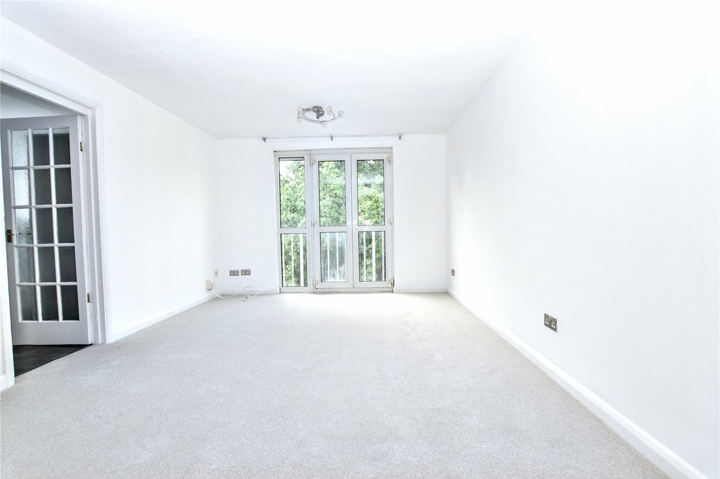 1 bedroom property for sale in Gravel Hill Close | Robinson Jackson
