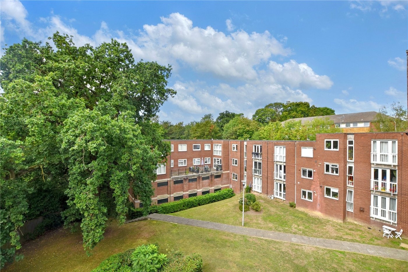 1 bedroom property for sale in Gravel Hill Close | Robinson Jackson