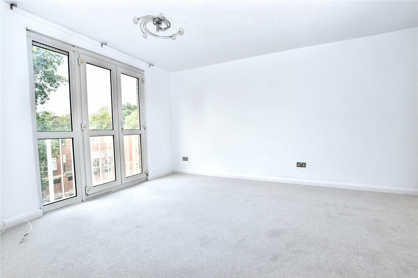 1 bedroom property for sale in Gravel Hill Close | Robinson Jackson