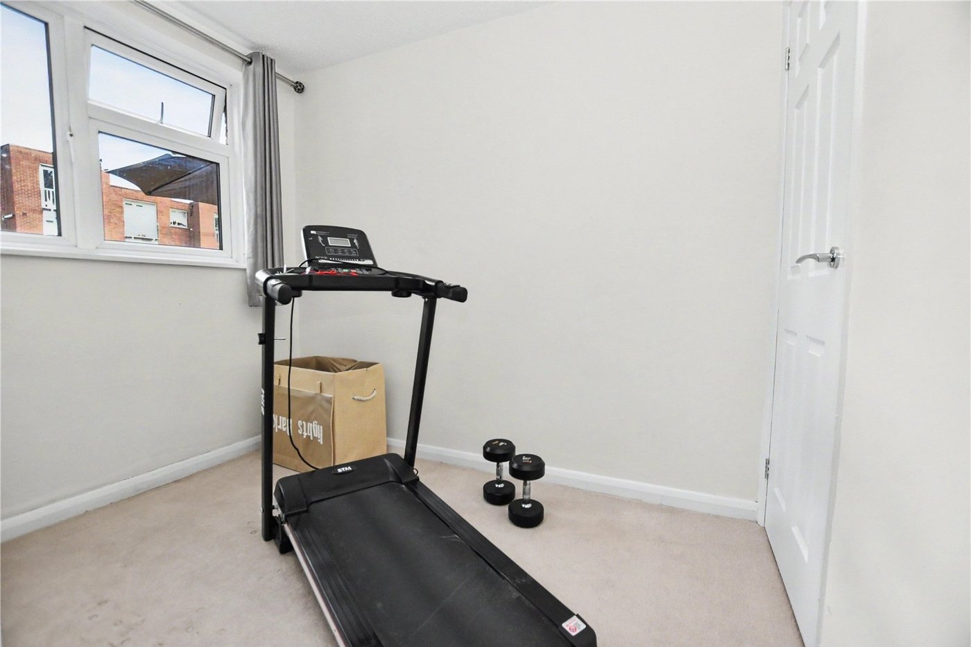 2 bedroom property for sale in Gravel Hill Close | Robinson Jackson