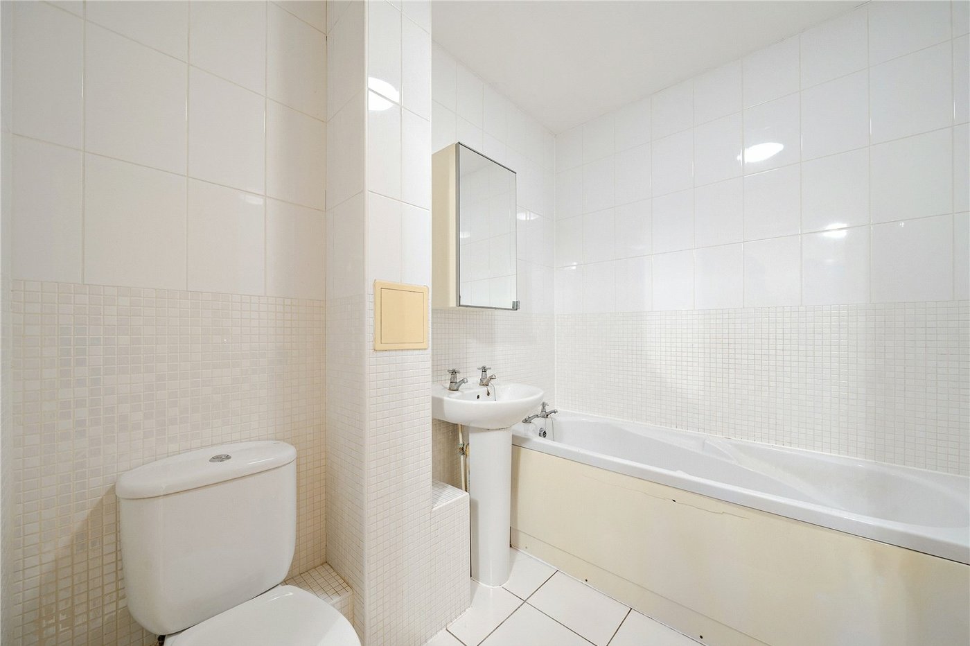 2 bedroom property for sale in Forest Hill | Robinson Jackson