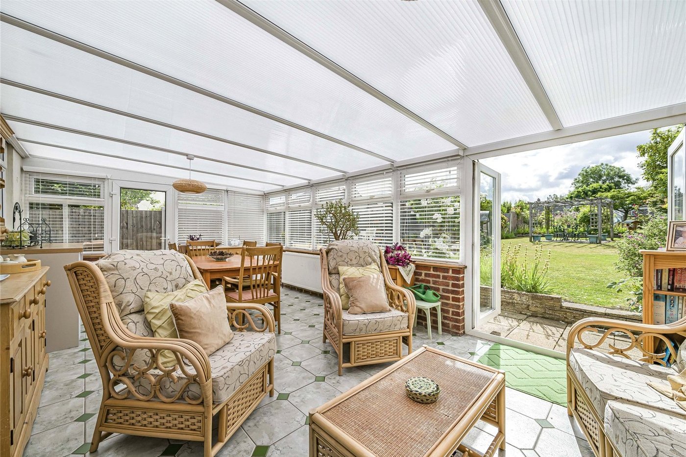 2 bedroom bungalow for sale in Bexley | Robinson Jackson