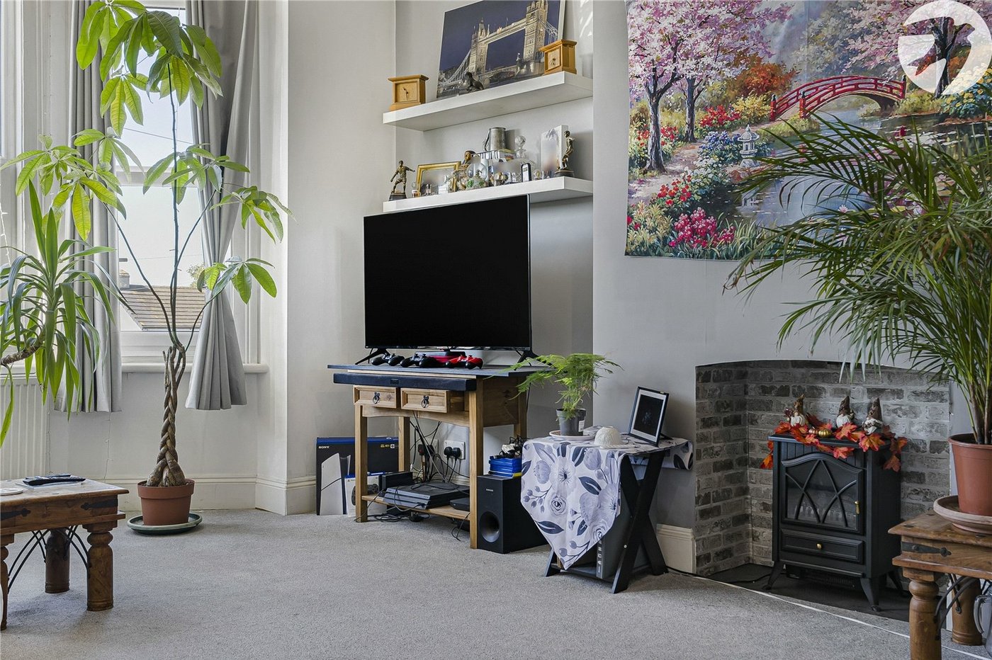 1 bedroom property for sale in Greenhithe | Robinson Jackson