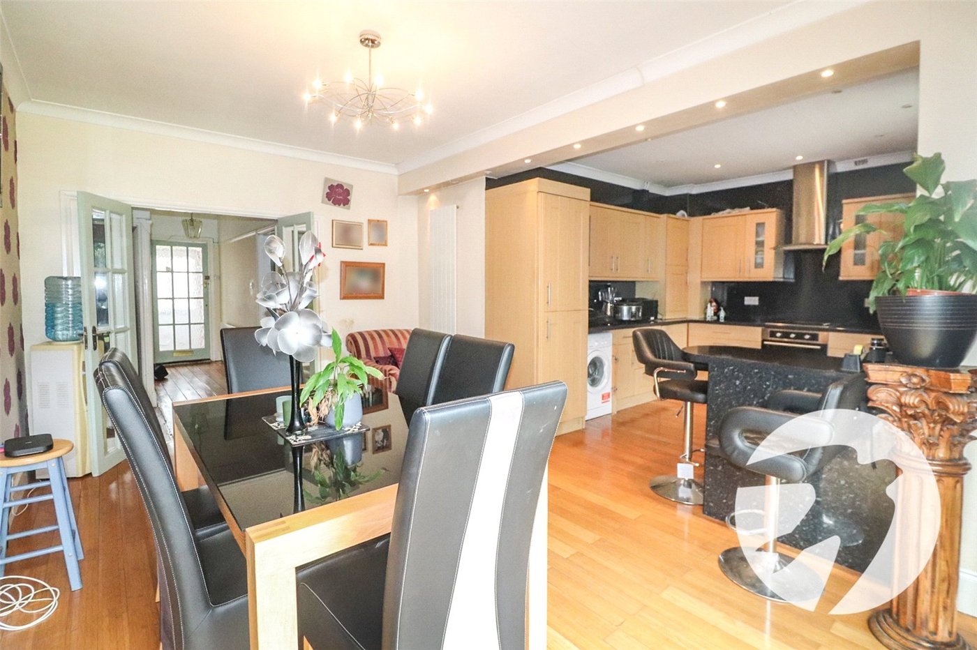 2 bedroom bungalow for sale in Erith | Robinson Jackson