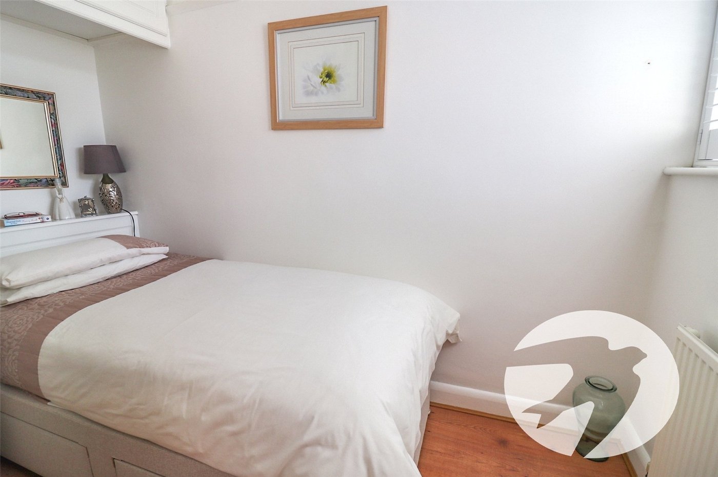 2 bedroom bungalow for sale in Erith | Robinson Jackson