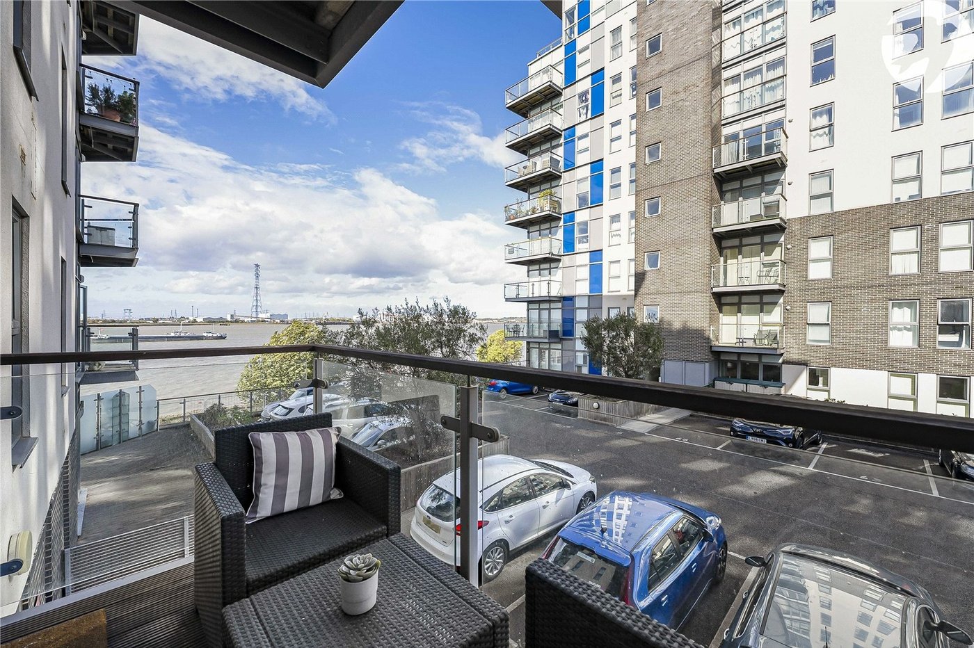 1 bedroom property for sale in Greenhithe | Robinson Jackson