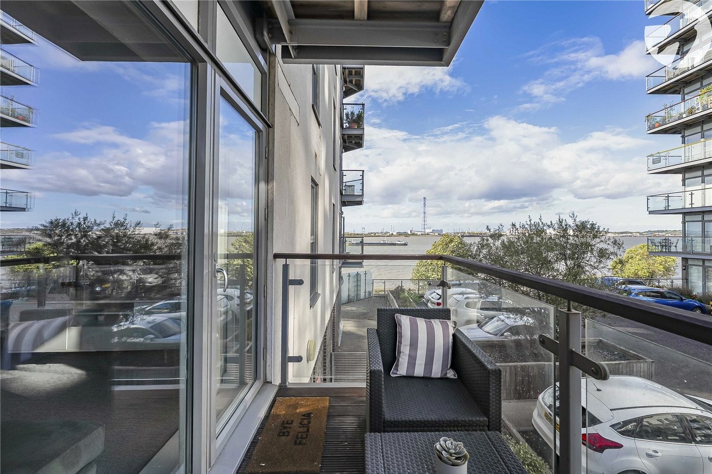 1 bedroom property for sale in Greenhithe | Robinson Jackson