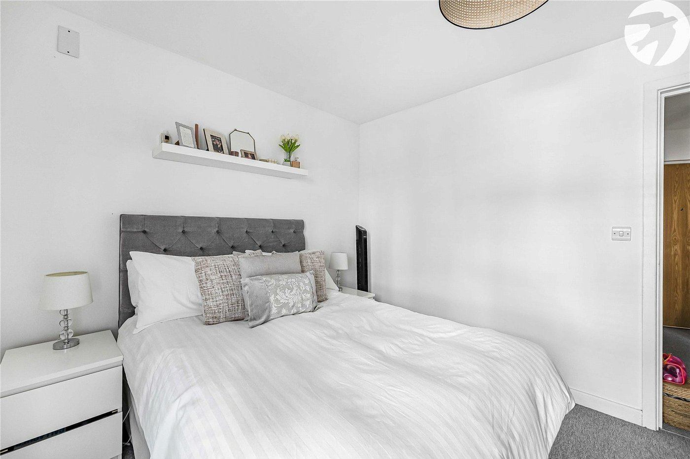 1 bedroom property for sale in Greenhithe | Robinson Jackson