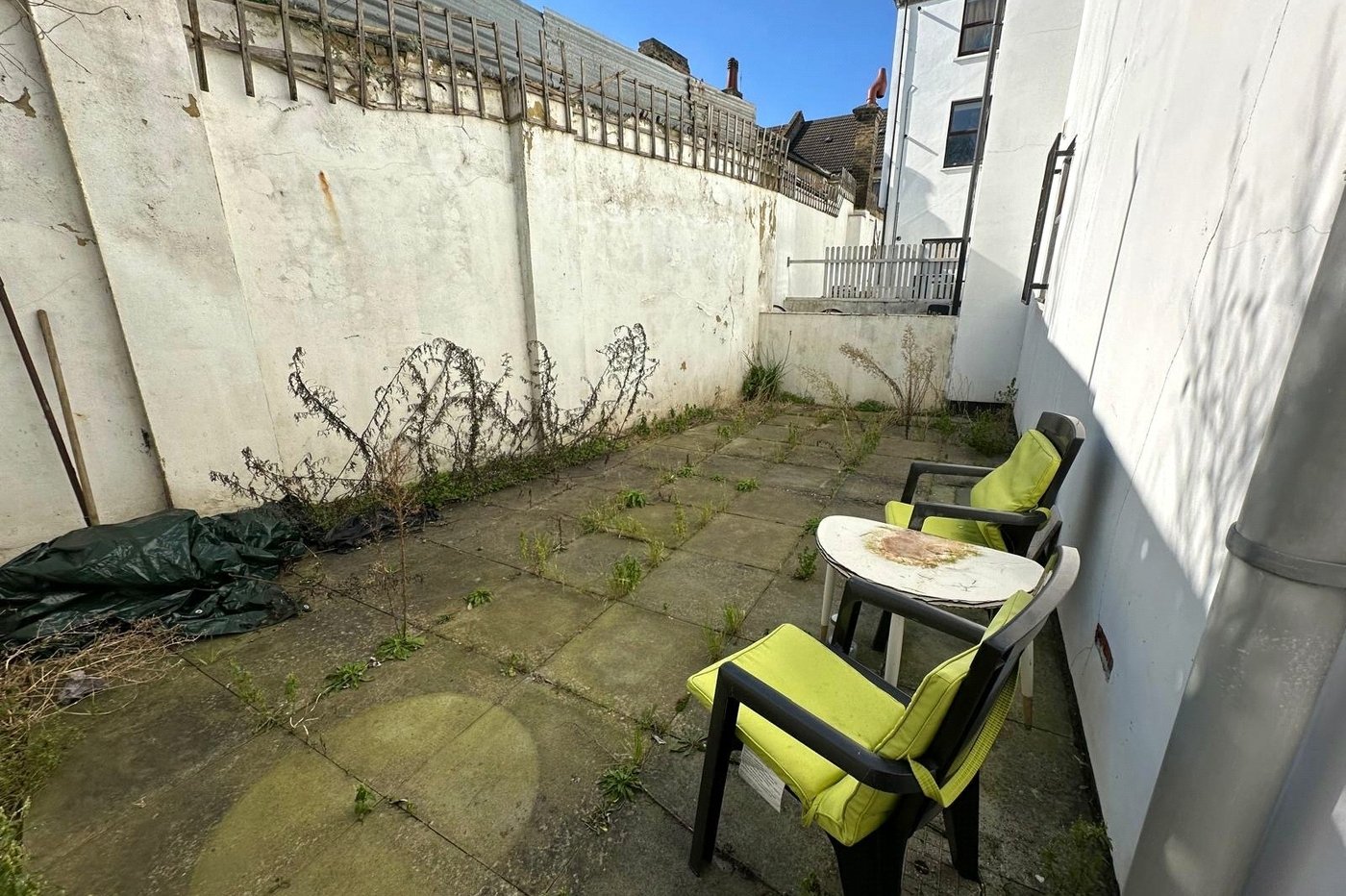 1 bedroom property for sale in London | Robinson Jackson